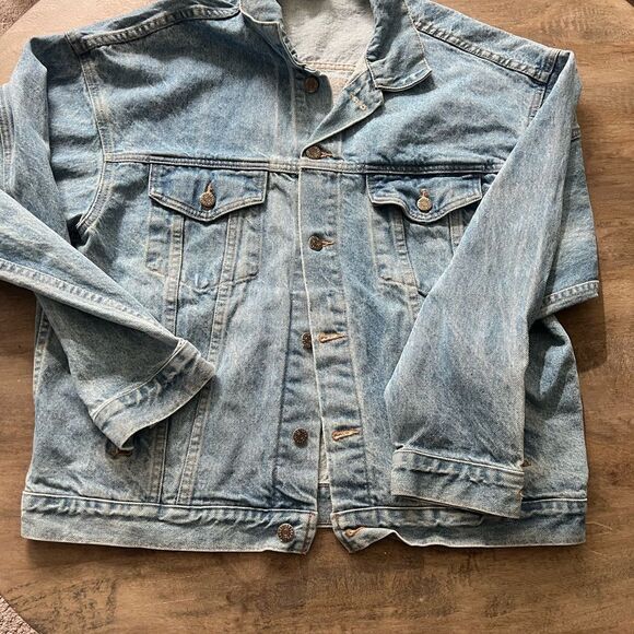 Vintage Made in the 🇺🇸 Men’s B Kool embossed cigarette  80’s Large Denim Jacket - Picture 3 of 10